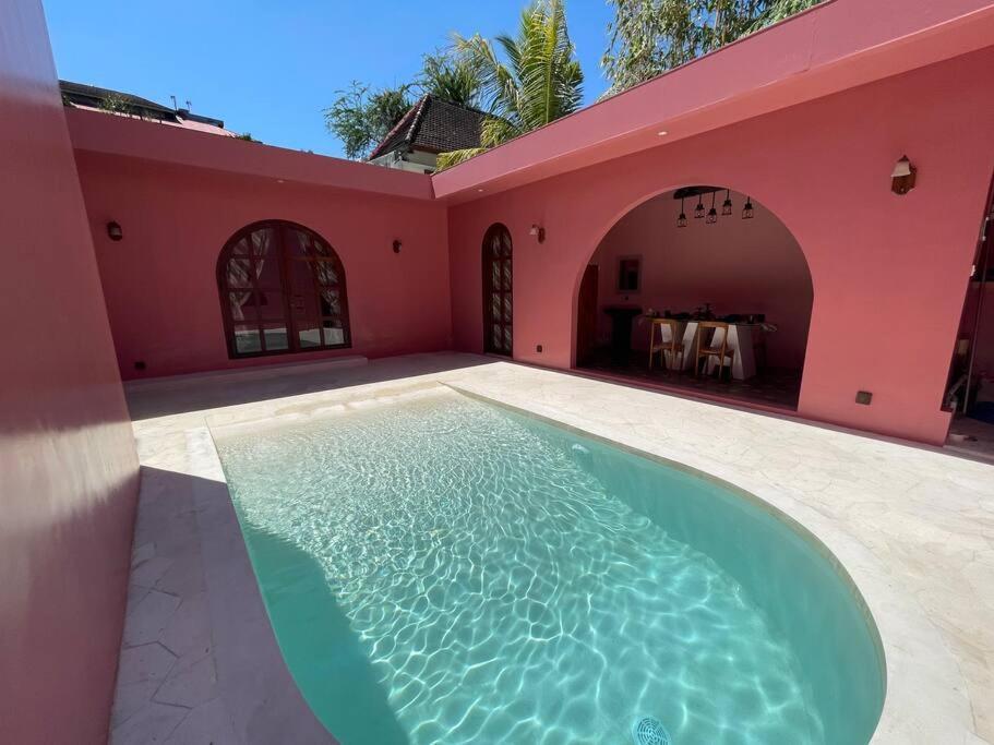 Va Villa Jimbaran  Exterior photo